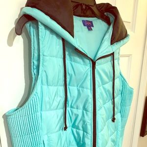 Hooded vest